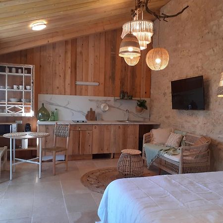Le Sens Des Merveilles Mane (Alpes-de-Haute-Provence) Exterior foto
